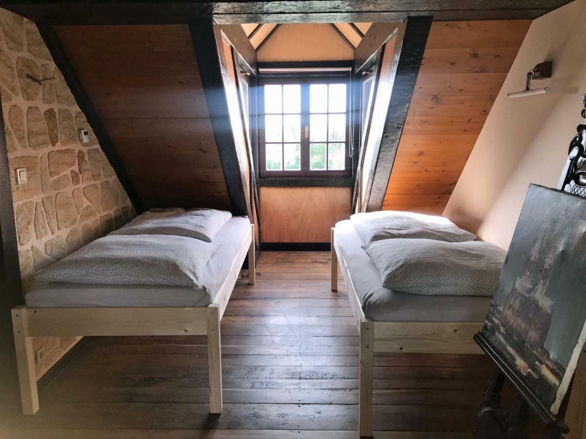 Fewo Turmzimmer Im Rittergut Leppersdorf Bei Dresden Luaran gambar